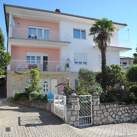 Apartments Pavelic Crikvenica Ruang foto